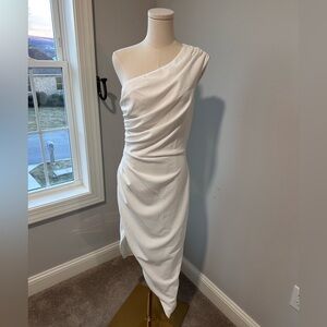 Elliatt Xara One-Shoulder White Asymmetric Crepe Cocktail Dress